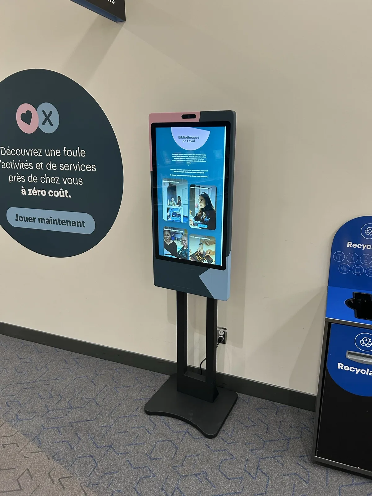 Information kiosk in a library